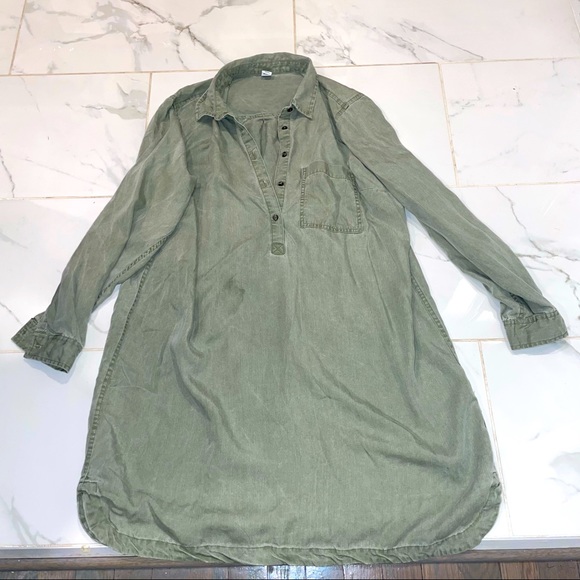 Old Navy Dresses & Skirts - Utility shift dress
